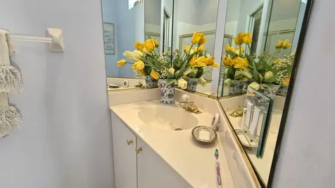 588 Sw Saint Johns Bay Port Saint Lucie FL 34986