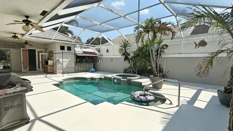 588 Sw Saint Johns Bay Port Saint Lucie FL 34986