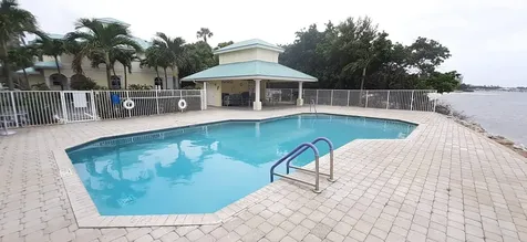 117 Barefoot Cove Hypoluxo FL 33462