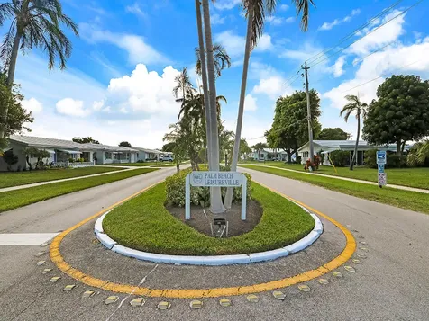 514 Sw 20th Street Boynton Beach FL 33426