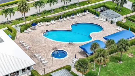 514 Sw 20th Street Boynton Beach FL 33426