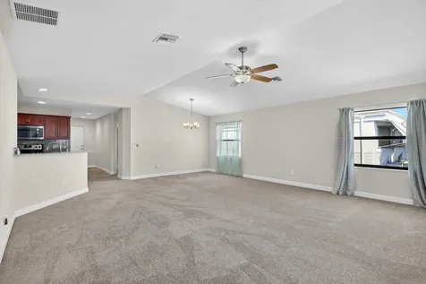 7 Aragon Lane Port Saint Lucie FL 34952
