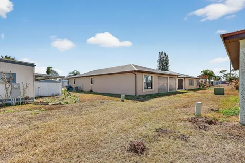 7 Aragon Lane Port Saint Lucie FL 34952