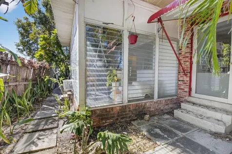 825 NE 6th Avenue Delray Beach FL 33483