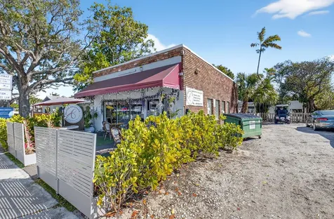 825 NE 6th Avenue Delray Beach FL 33483