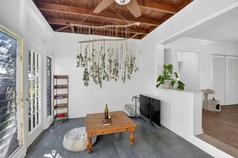 825 NE 6th Avenue Delray Beach FL 33483