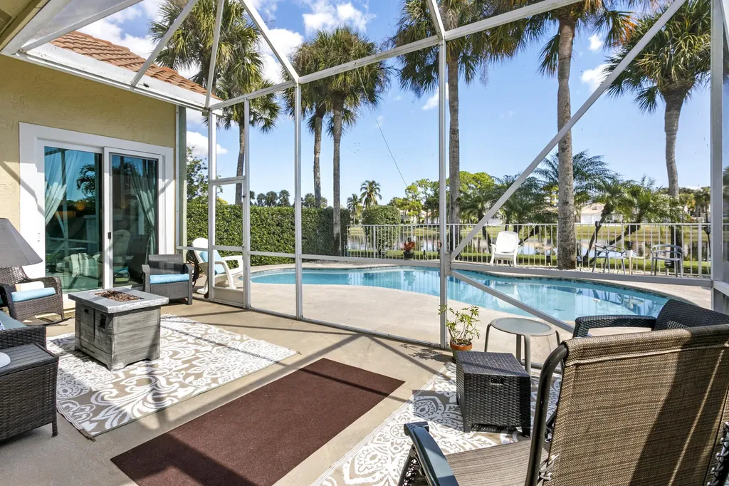 12841 Oak Knoll Drive Palm Beach Gardens FL 33418