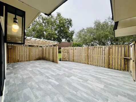 403 4th Lane Lane Palm Beach Gardens FL 33418