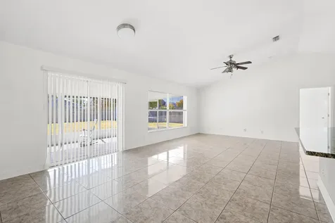 990 Sw Versailles Avenue Port Saint Lucie FL 34953