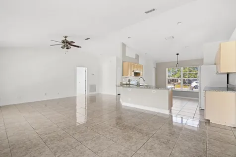 990 Sw Versailles Avenue Port Saint Lucie FL 34953