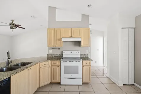 990 Sw Versailles Avenue Port Saint Lucie FL 34953
