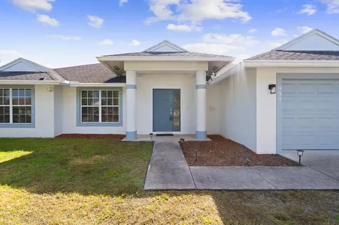 990 Sw Versailles Avenue Port Saint Lucie FL 34953