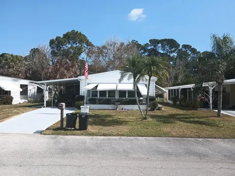 201 Cam Del Rio Port Saint Lucie FL 34952