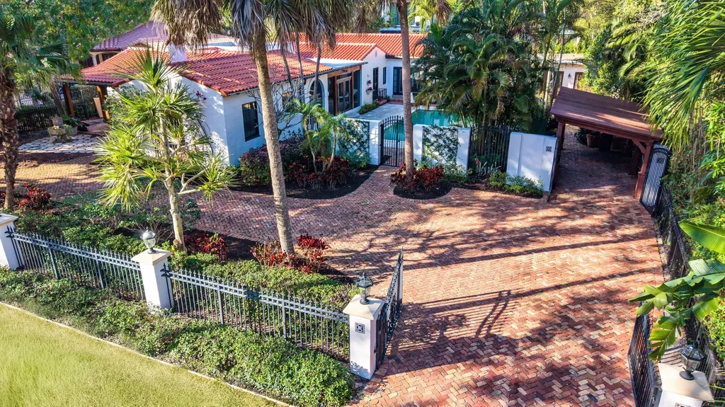 755 Alamanda Street Boca Raton FL 33486
