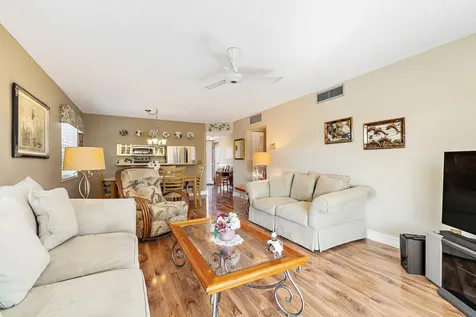 2950 Se Ocean Boulevard Stuart FL 34996