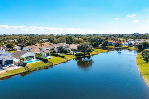 13765 Le Havre Drive Palm Beach Gardens FL 33410