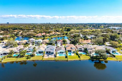 13765 Le Havre Drive Palm Beach Gardens FL 33410