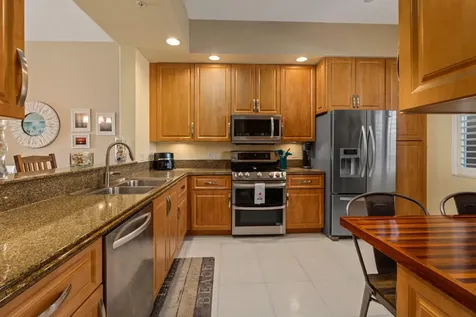 27 Harbour Isle Drive Hutchinson Island FL 34949