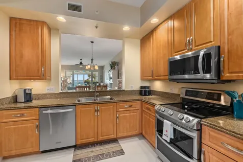 27 Harbour Isle Drive Hutchinson Island FL 34949