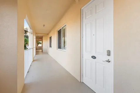 27 Harbour Isle Drive Hutchinson Island FL 34949