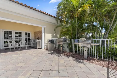 27 Harbour Isle Drive Hutchinson Island FL 34949