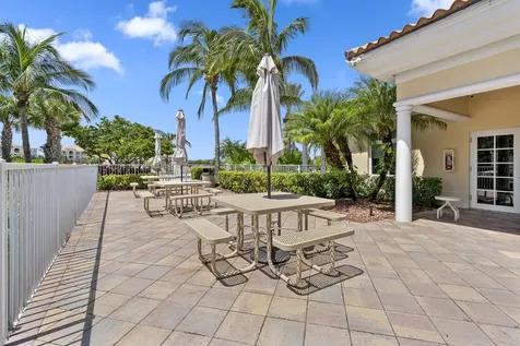 27 Harbour Isle Drive Hutchinson Island FL 34949