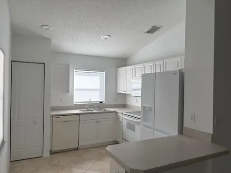 304 SW North Shore Boulevard Port Saint Lucie FL 34986