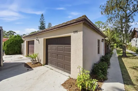1205 Periwinkle Place Wellington FL 33414