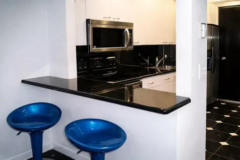 5401 Collins Avenue Miami Beach FL 33140