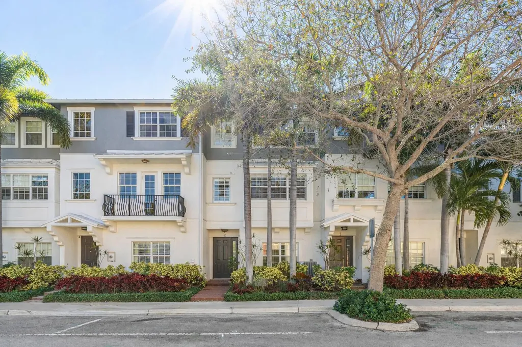 290 Ne 5th Avenue Delray Beach FL 33483