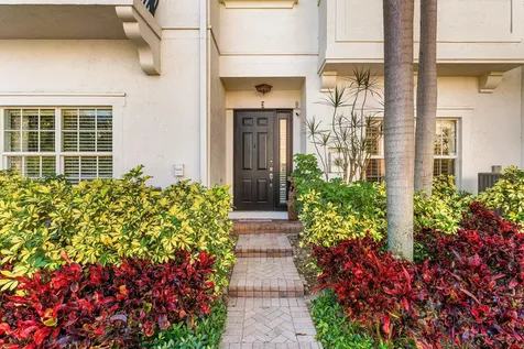 290 Ne 5th Avenue Delray Beach FL 33483