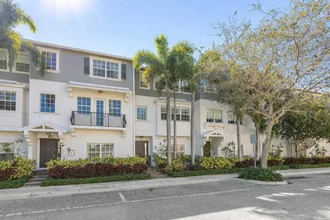 290 Ne 5th Avenue Delray Beach FL 33483