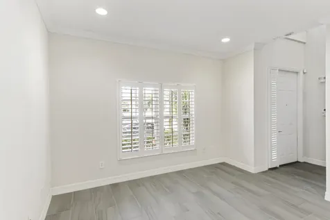290 Ne 5th Avenue Delray Beach FL 33483