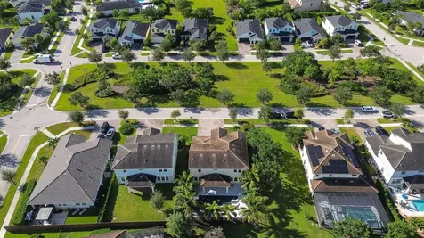 19655 Split Rail Run Loxahatchee FL 33470