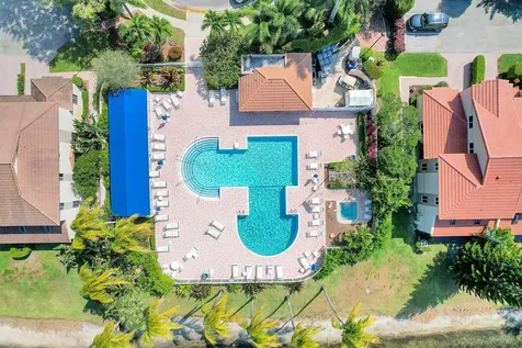 6555 Via Regina Boca Raton FL 33433