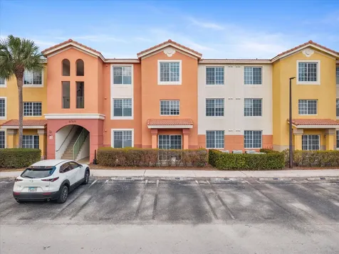 6769 Heritage Grande Boynton Beach FL 33437