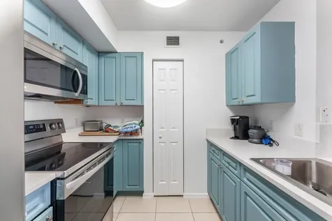 6769 Heritage Grande Boynton Beach FL 33437