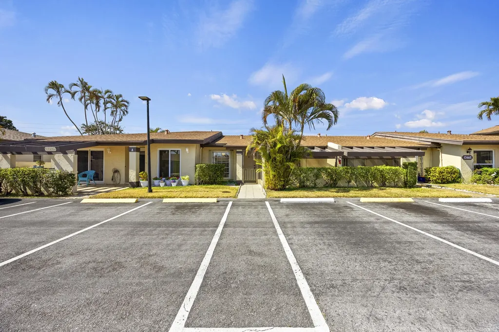 13665 Via Aurora Delray Beach FL 33484