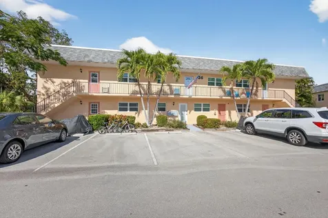 2950 SE Ocean Boulevard Boulevard Stuart FL 34996