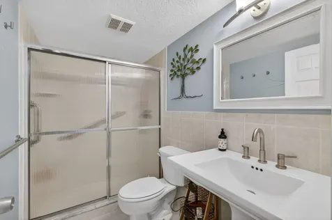 2950 SE Ocean Boulevard Boulevard Stuart FL 34996