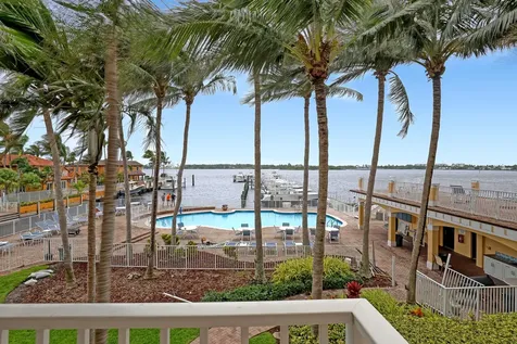 149 Harbors Way Boynton Beach FL 33435