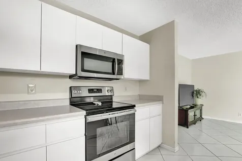 105 Sunflower Circle Royal Palm Beach FL 33411