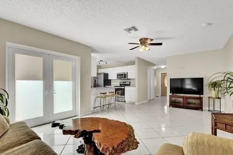 105 Sunflower Circle Royal Palm Beach FL 33411