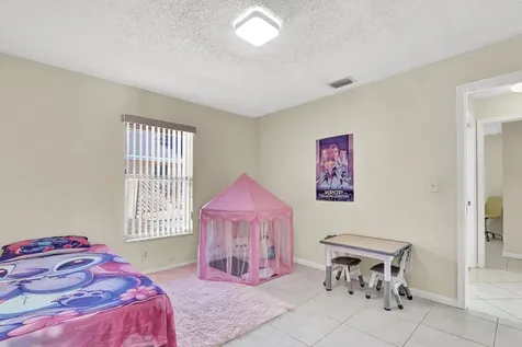 105 Sunflower Circle Royal Palm Beach FL 33411