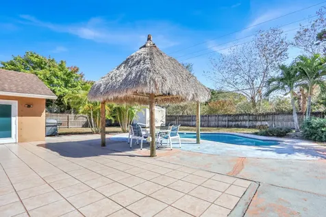 105 Sunflower Circle Royal Palm Beach FL 33411