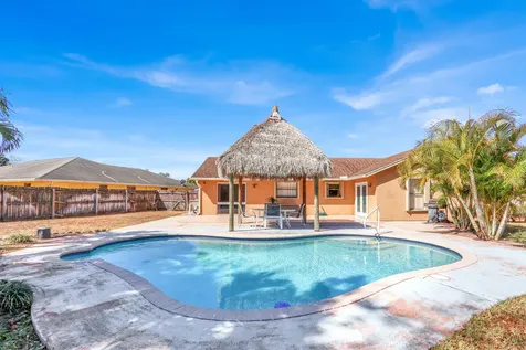 105 Sunflower Circle Royal Palm Beach FL 33411