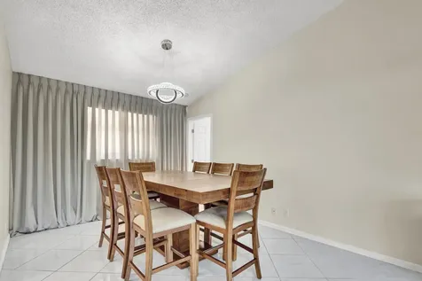 105 Sunflower Circle Royal Palm Beach FL 33411