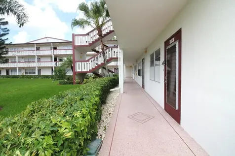 434 Fanshaw K Boca Raton FL 33434