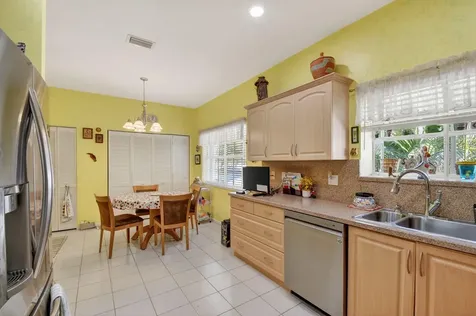 11683 Briarwood Circle Boynton Beach FL 33437