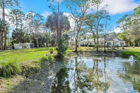 1453 E Road Loxahatchee Groves FL 33470